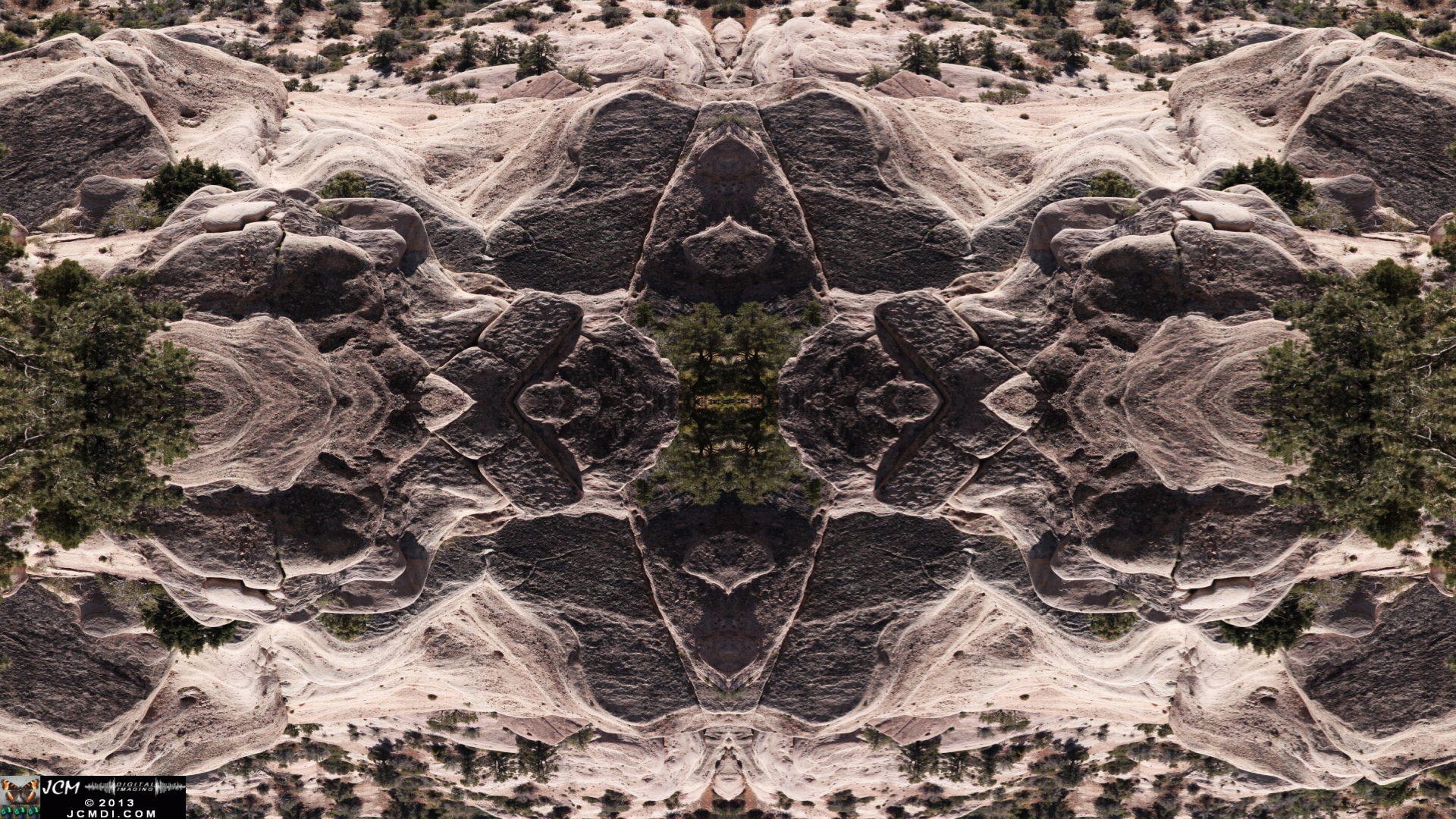 Quadroscopic image filmed at Devil's Punchbowl county park